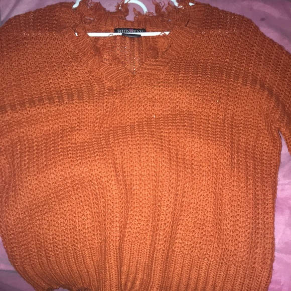 Sweater - Picture 1 of 3
